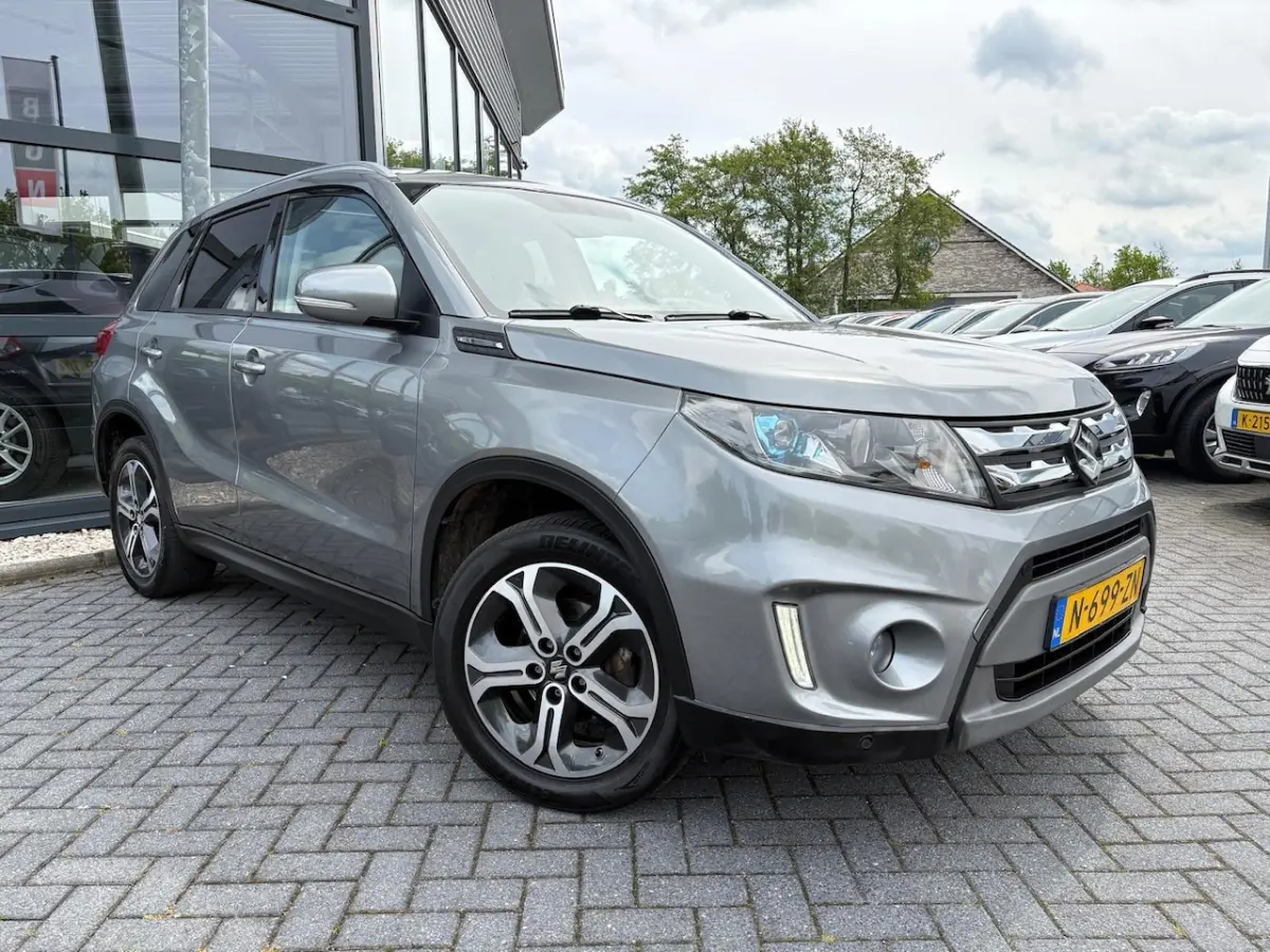 1.6 High Executive Allgrip | Automaat | Trekhaak | Camera | Stoel Verwarming | Pano | Crui