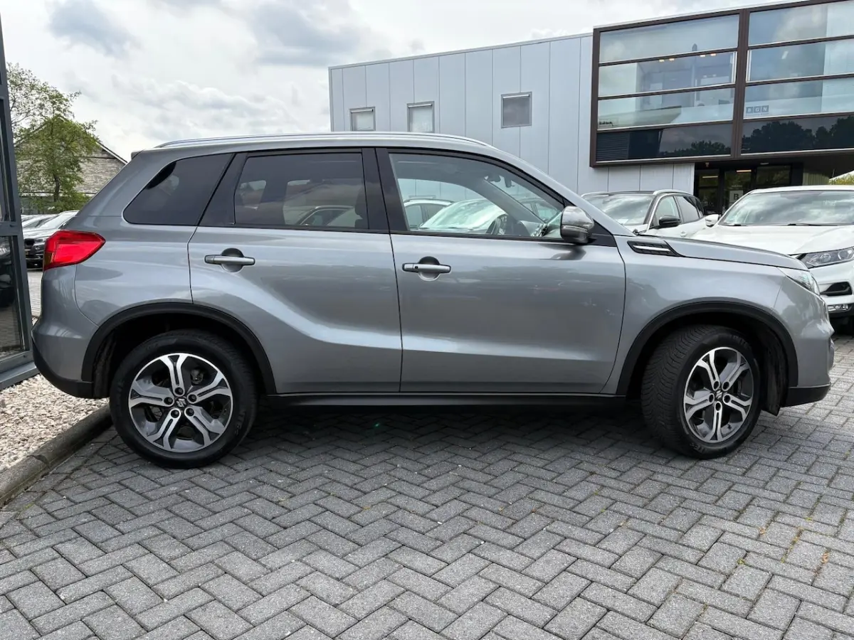 1.6 High Executive Allgrip | Automaat | Trekhaak | Camera | Stoel Verwarming | Pano | Crui