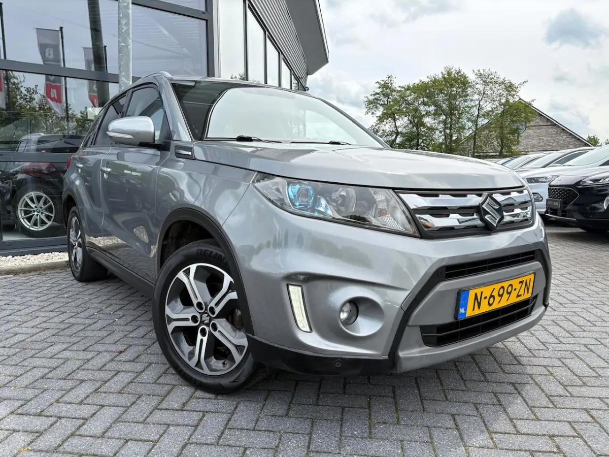 1.6 High Executive Allgrip | Automaat | Trekhaak | Camera | Stoel Verwarming | Pano | Crui