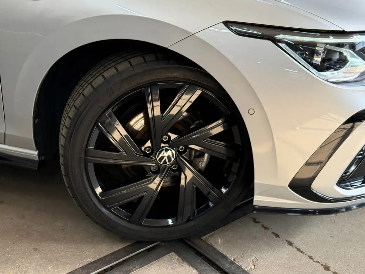 1.5 TSI R-Line 150pk | Pano | IQ Light | Black Style | Harman Kardon | Head up | ACC | BOM