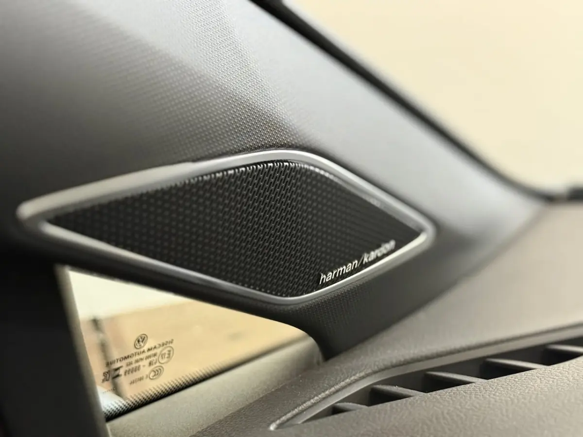 1.5 TSI R-Line 150pk | Pano | IQ Light | Black Style | Harman Kardon | Head up | ACC | BOM