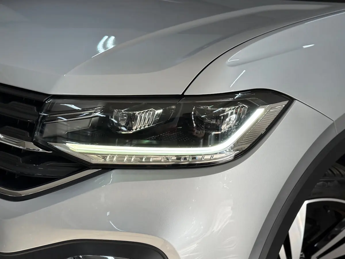 1.0 TSI R-Line Binnen/ Buiten | 110PK | Virtual | BEATS | Full LED | Camera | Discover Pro