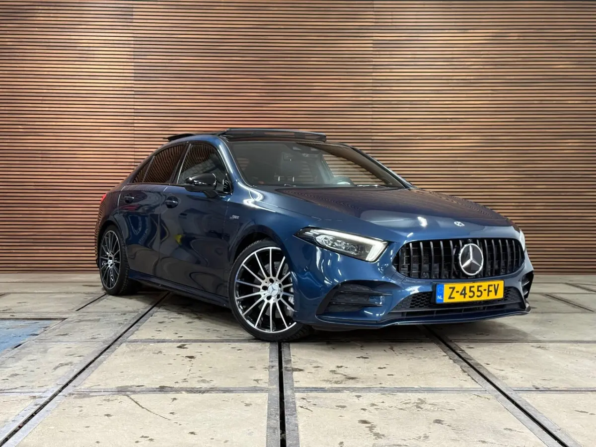 AMG 35 4MATIC NIGHT Premium Plus | PANO | Burmester | Ambient | HuD | MultiBeam LED | Wint