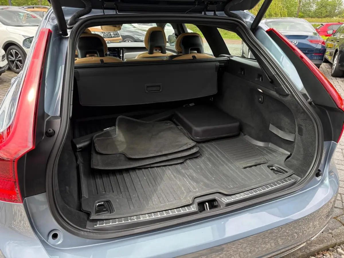 2.0 T8 AWD Inscription | Plug in | Leder | Memory | Head Up | Bowers en wilkins | Stoelver
