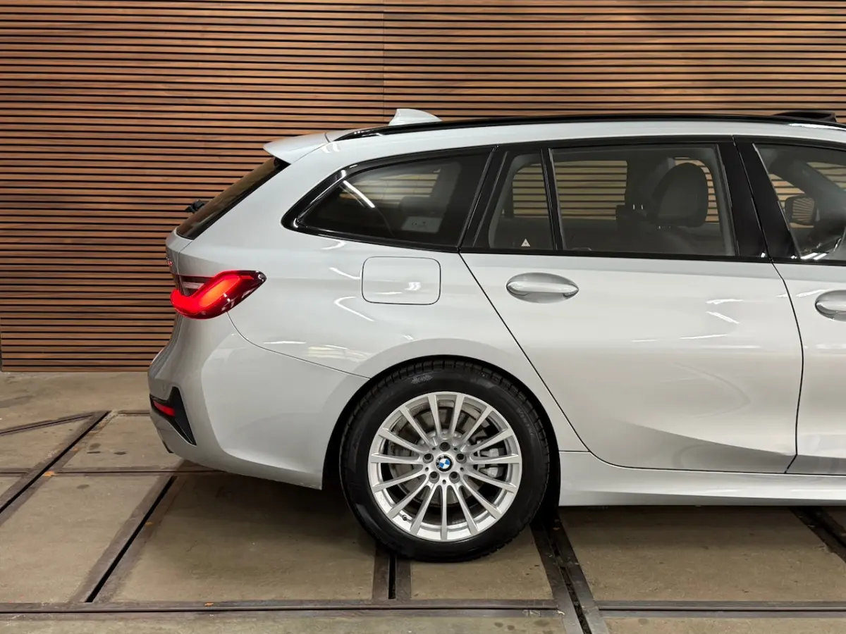 320e Sportline | Pano | Leder | Laser | Shadow Line | Trekhaak elektr. | 18 inch | Stoelve