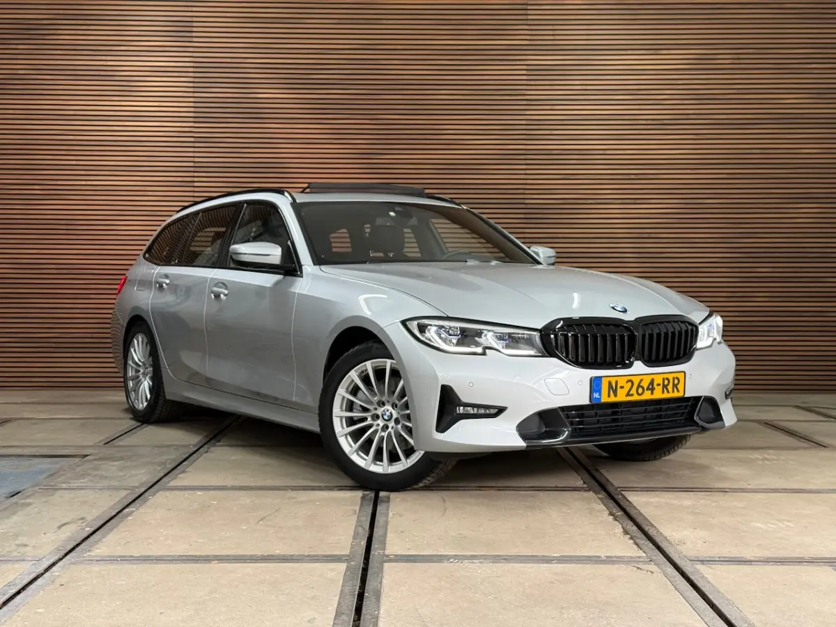 320e Sportline | Pano | Leder | Laser | Shadow Line | Trekhaak elektr. | 18 inch | Stoelve