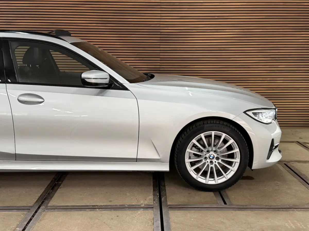 320e Sportline | Pano | Leder | Laser | Shadow Line | Trekhaak elektr. | 18 inch | Stoelve