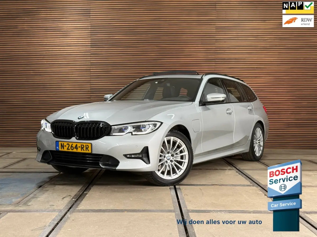 320e Sportline | Pano | Leder | Laser | Shadow Line | Trekhaak elektr. | 18 inch | Stoelve