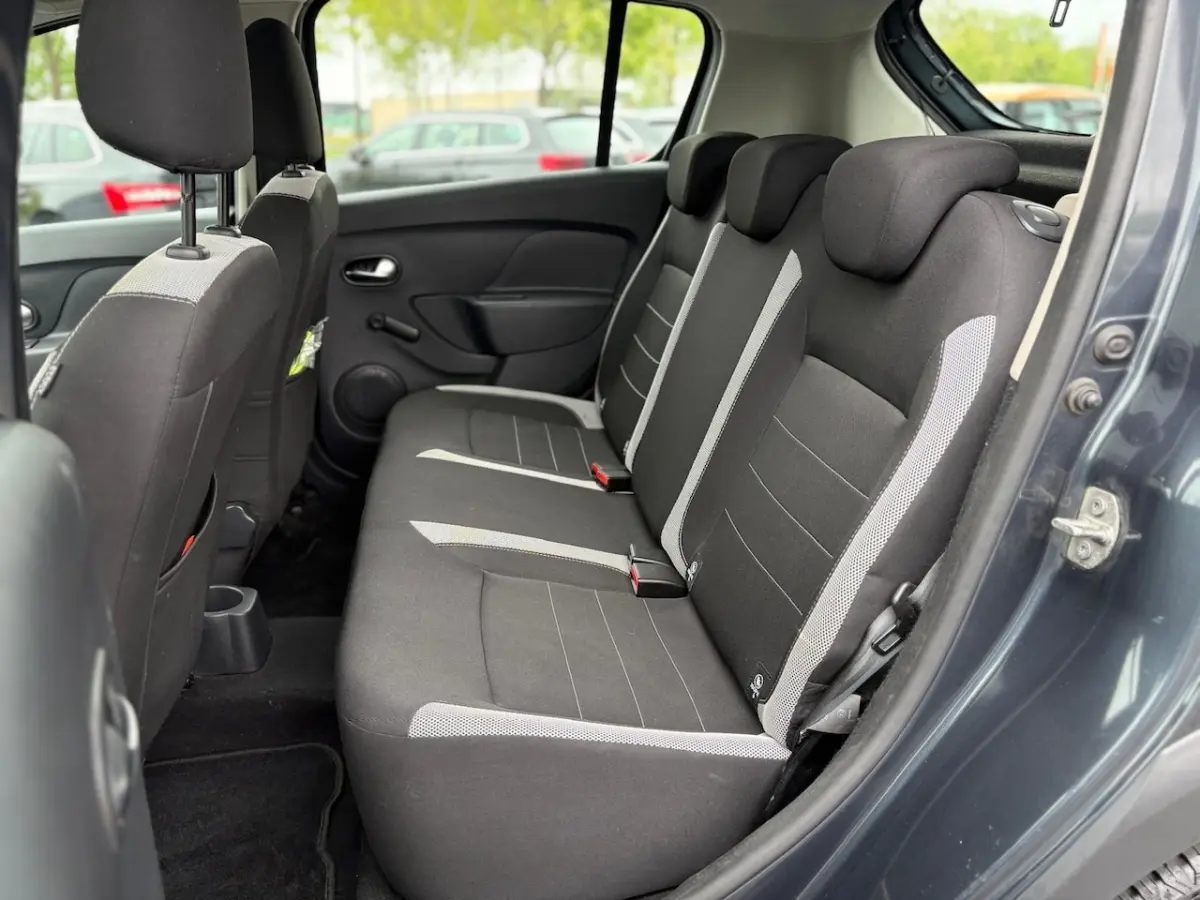 1.0 TCe Plus | Airco | Cruise | Navi | PDC | DAB | Dakrailing | Dealer Onderhouden |