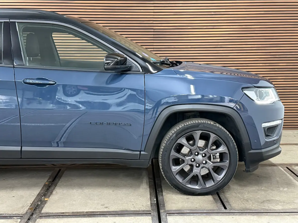 4xe 240 Plug-in Hybrid Electric S | Alpine | 19' inch | Leder | Trekhaak | LED