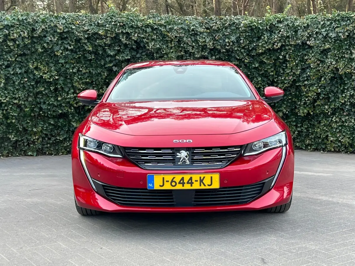 1.6 Plug-in Hybrid 225pk Automaat Allure Avantage | Leer | LED | Camera