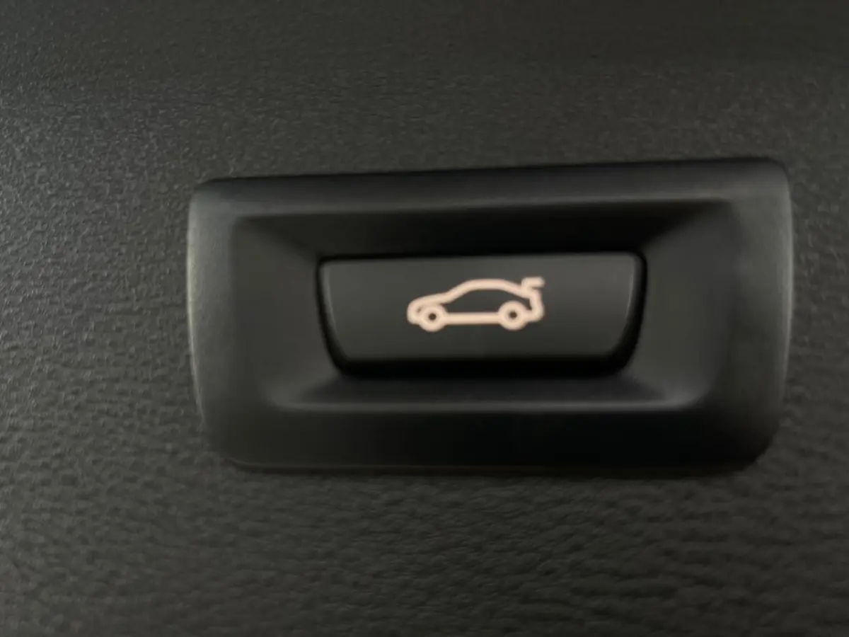 XDrive25e eDrive Edition | Plug in Hybride | Automaat | Trekhaak | PDC | Camera | Cruise |