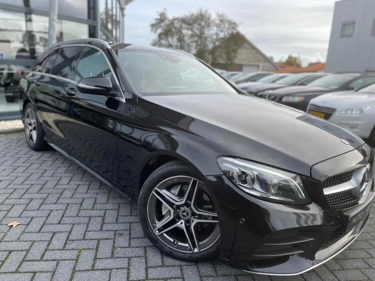 180 Business Solution AMG | Autom 9G | ECC | Navi | Virtueel Cockpit | Leer | PDC | Camera