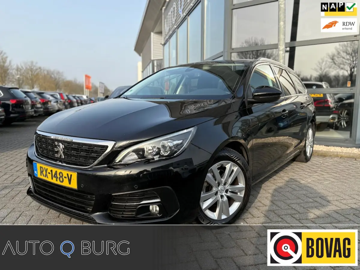 1.2 PureTech Blue Lease Executive | Pano | PDC | Navi | Climate | Cruise | LMV | Carplay |