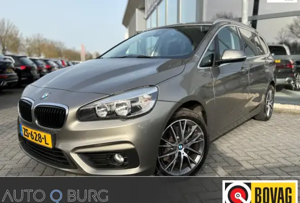 218i | 7 Peroons | Automaat | Navi | Climate | PDC | Cruise | Stoelverwarming |