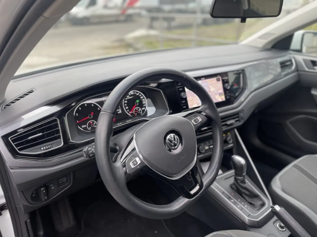 1.0 TSI R-Line Dsg/Pano /Navi/Camera