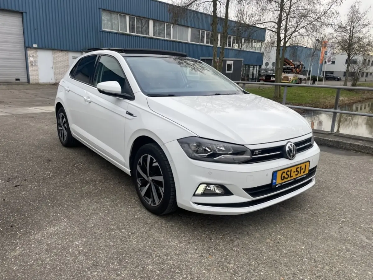 1.0 TSI R-Line Dsg/Pano /Navi/Camera