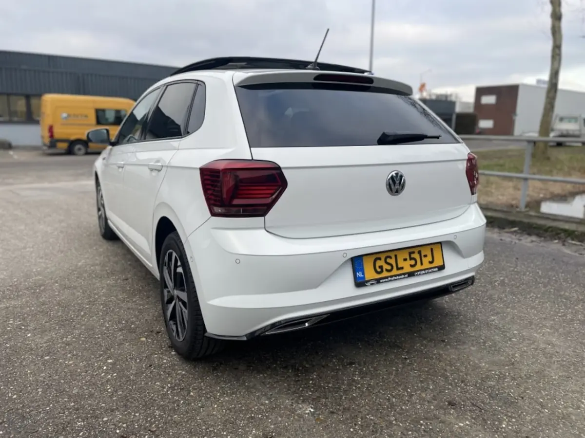 1.0 TSI R-Line Dsg/Pano /Navi/Camera