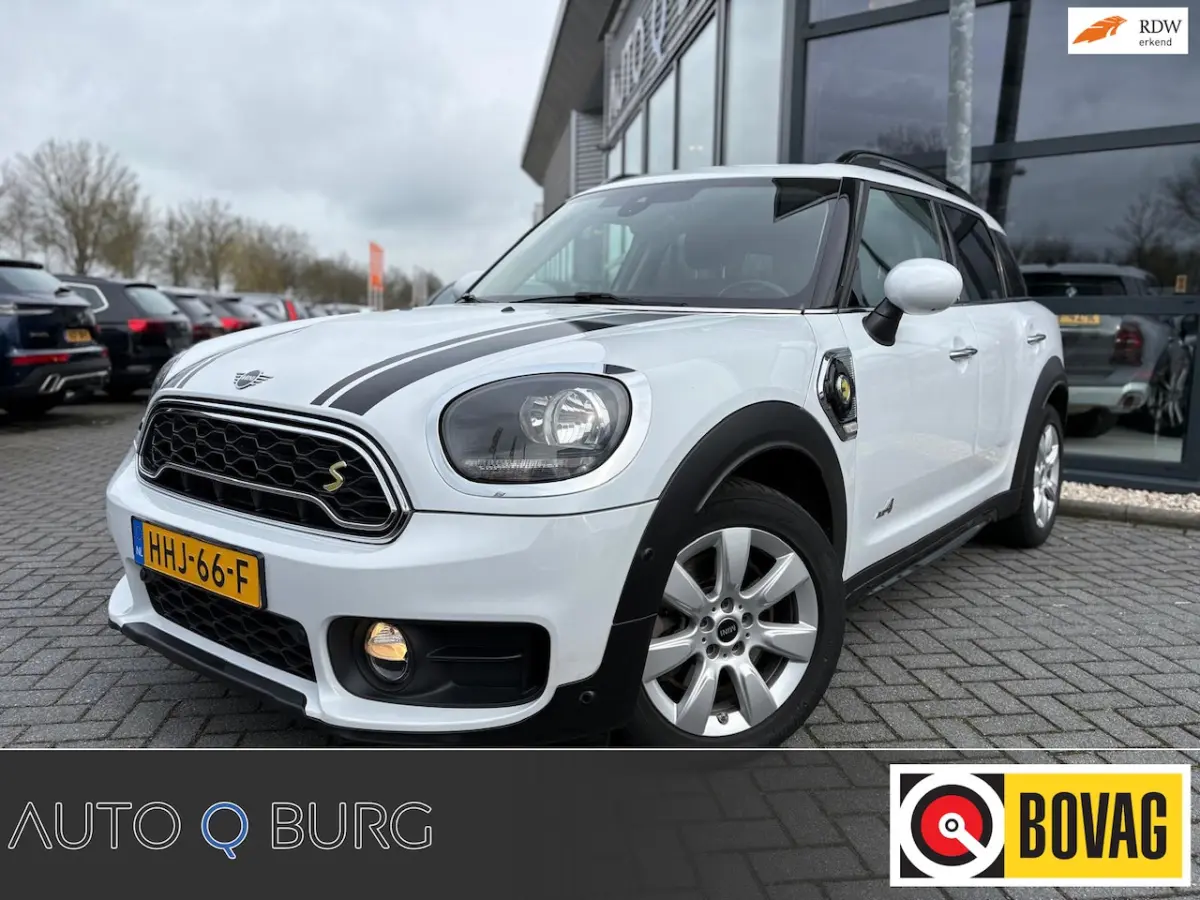 1.5 Cooper S E ALL4 | Plug in hybride | Automaat | Stoelverwarming | Navi | Carplay | PDC