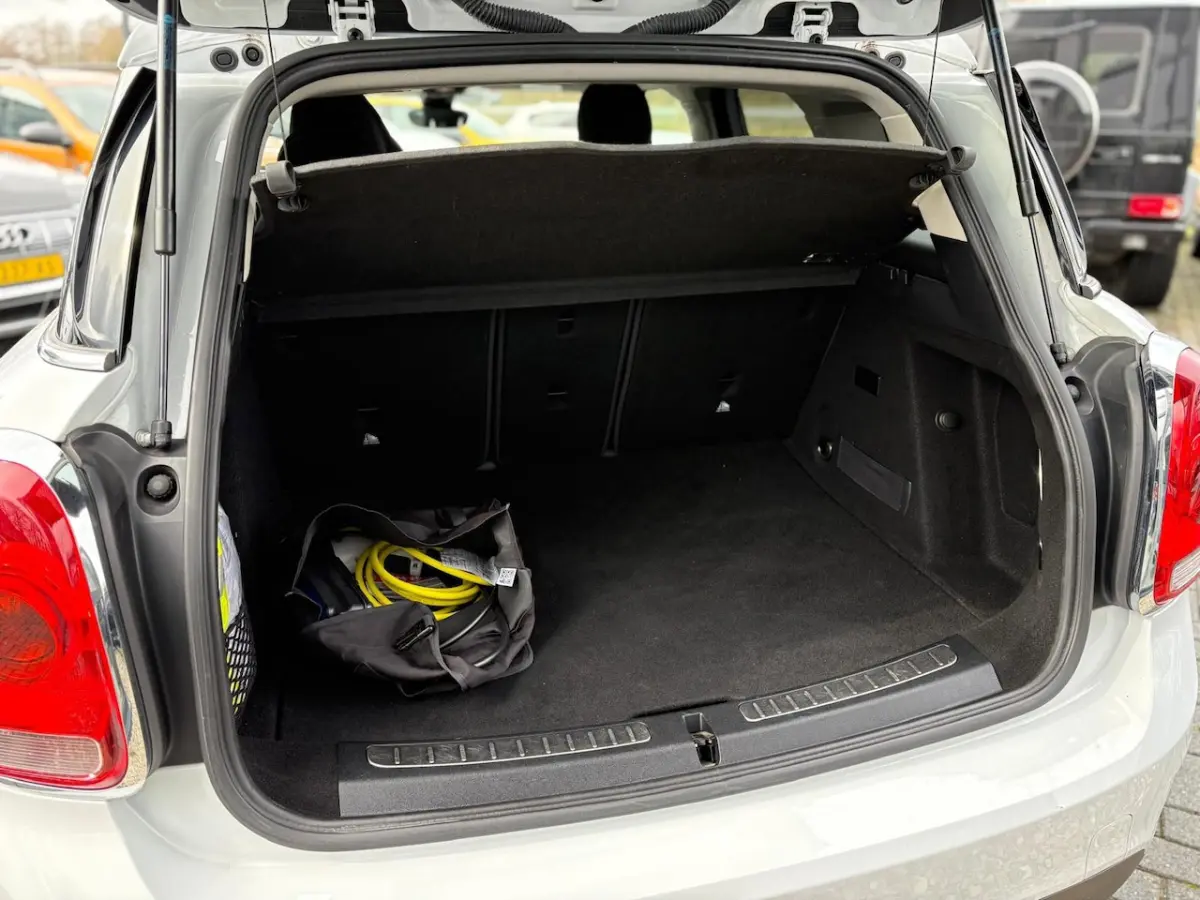 1.5 Cooper S E ALL4 | Plug in hybride | Automaat | Stoelverwarming | Navi | Carplay | PDC
