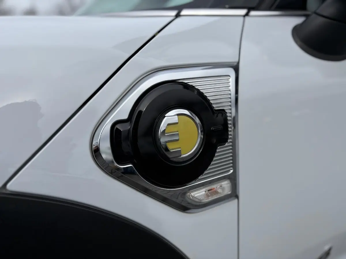 1.5 Cooper S E ALL4 | Plug in hybride | Automaat | Stoelverwarming | Navi | Carplay | PDC