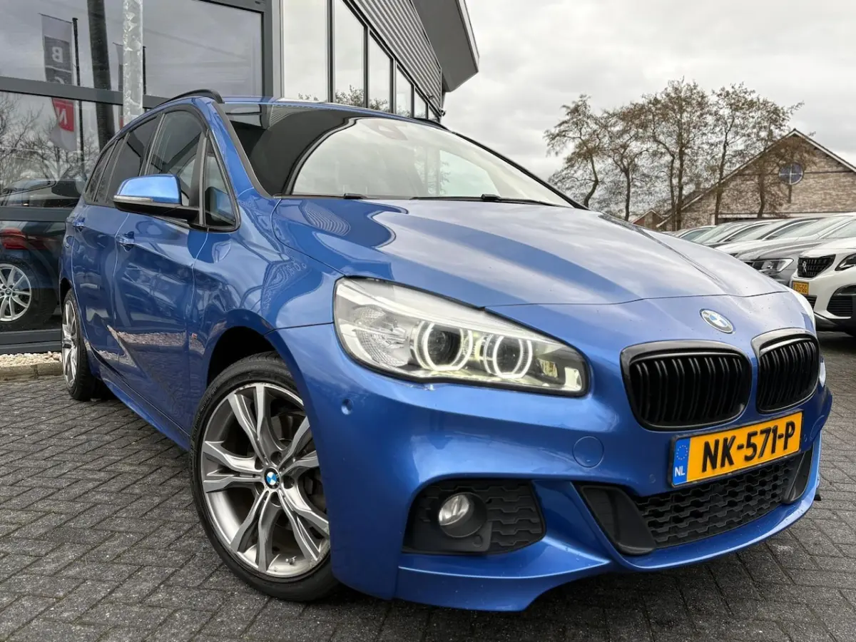 218i Centennial M Pakket | 7 Persoons | Automaat | Navi | Cruise | trekhaak |Climate | Goe