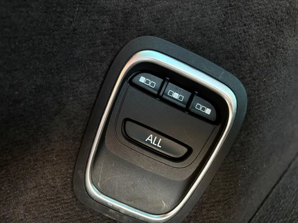 1.6 dCi Intens | Full options | Head up | Automaat | Panorama | LED | Stoel/ stuur verw |
