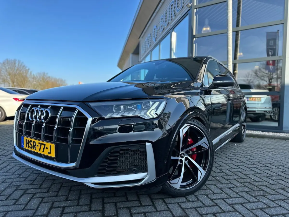 4.0 TFSI quattro 7 Persoons | 700 PK | Matrix Led | B&O Advanced |4 wielbesturing | Trekha