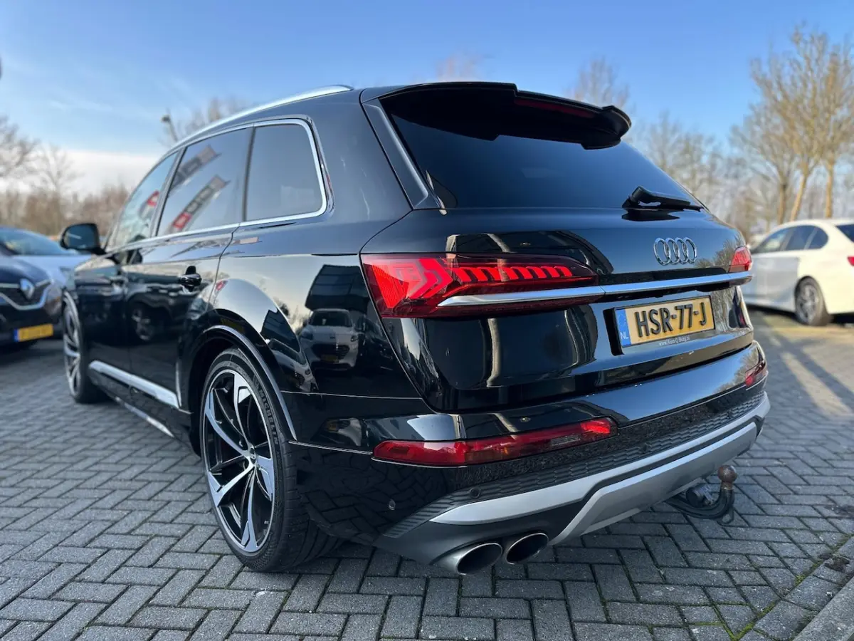 4.0 TFSI quattro 7 Persoons | 700 PK | Matrix Led | B&O Advanced |4 wielbesturing | Trekha