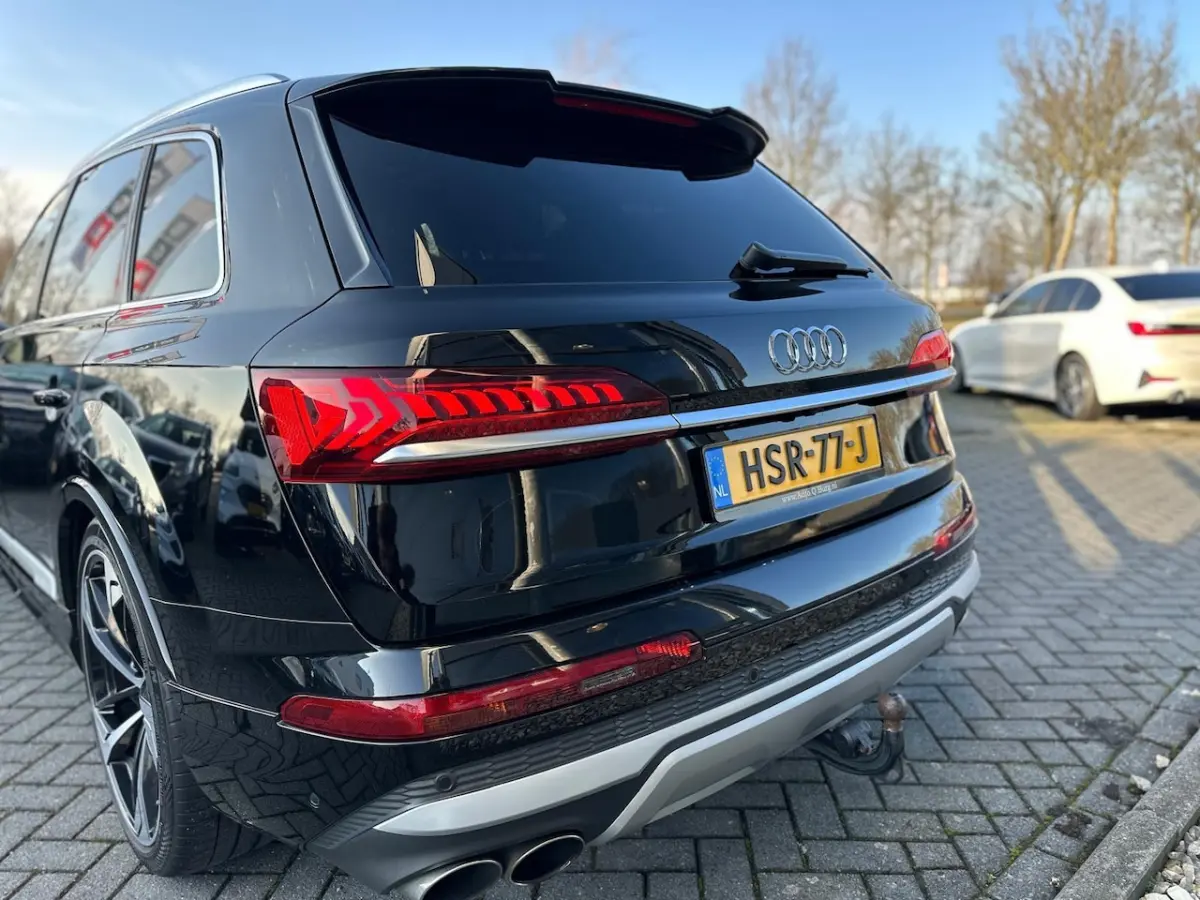 4.0 TFSI quattro 7 Persoons | 700 PK | Matrix Led | B&O Advanced |4 wielbesturing | Trekha