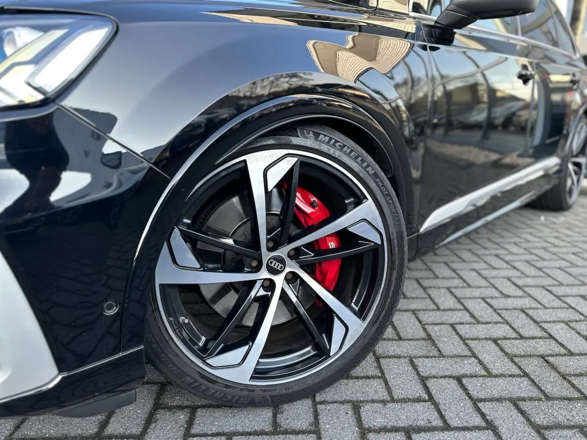 4.0 TFSI quattro 7 Persoons | 700 PK | Matrix Led | B&O Advanced |4 wielbesturing | Trekha