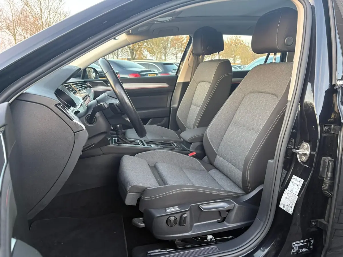 2.0 TDI Business | DSG | Panorama | Climate | PDC | Camera | Adaptieve cruise | LED |