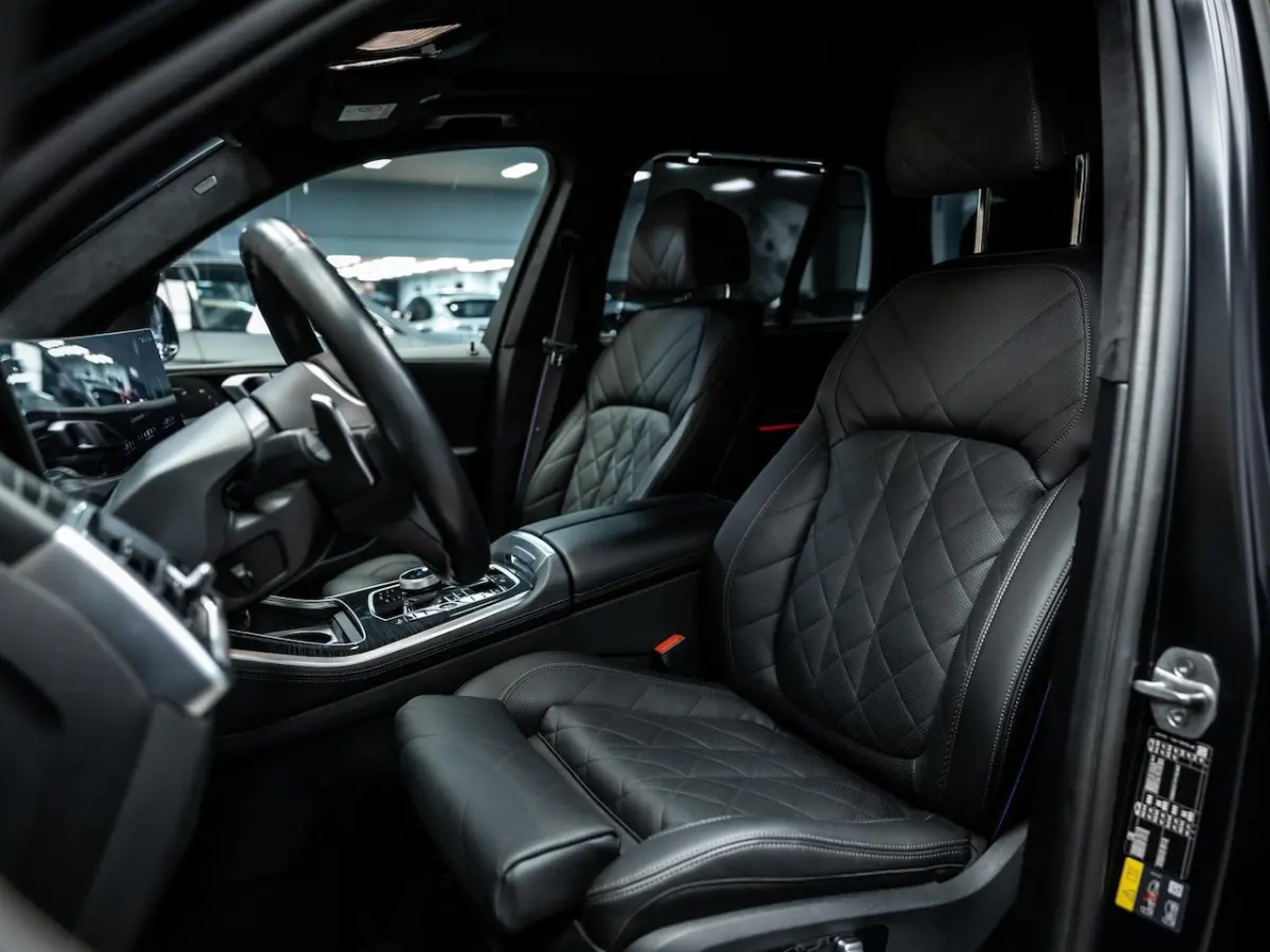 xDrive50e | M Sport Pro Pakket | Panoramadak | Massage- en ventilatiestoelen | Harman Kard