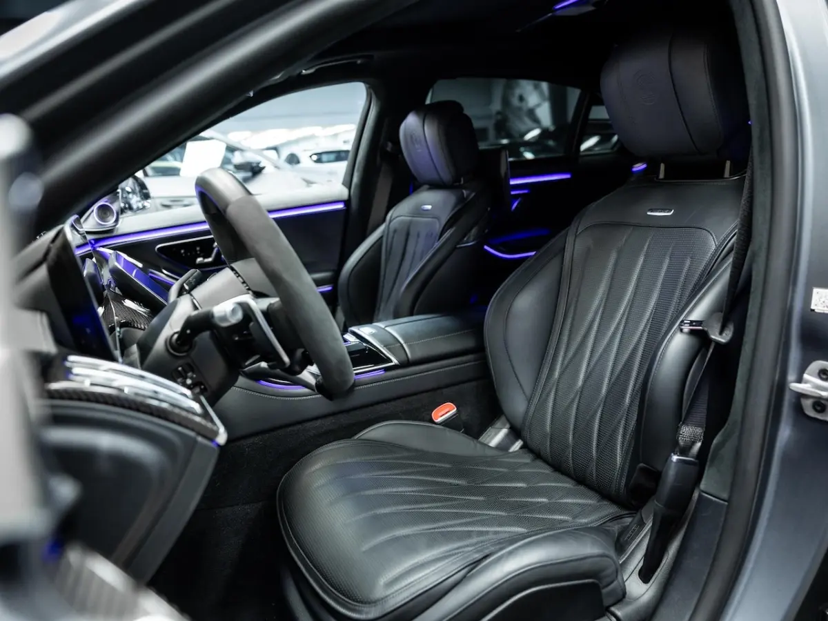 AMG 63 S E Performance | Burmester 4D | Carbon | Massage | Panoramadak