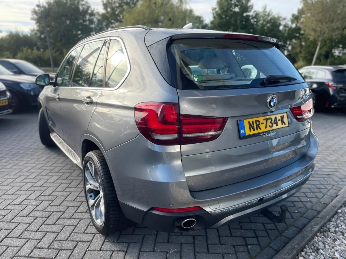 XDrive30d High Executive | Automaat | Panorama dak | Trekhaak | Standkachel | Leder | LED