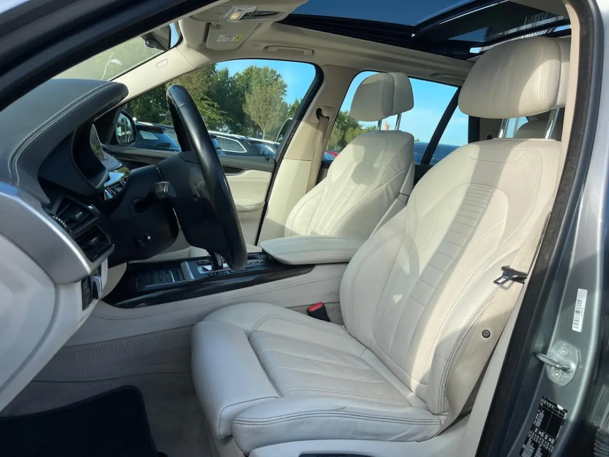XDrive30d High Executive | Automaat | Panorama dak | Trekhaak | Standkachel | Leder | LED