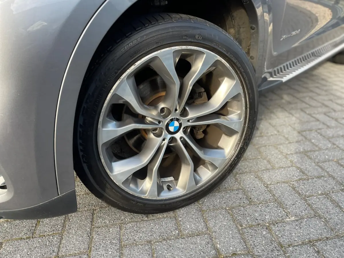 XDrive30d High Executive | Automaat | Panorama dak | Trekhaak | Standkachel | Leder | LED