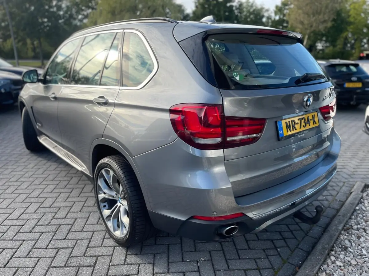 XDrive30d High Executive | Automaat | Panorama dak | Trekhaak | Standkachel | Leder | LED
