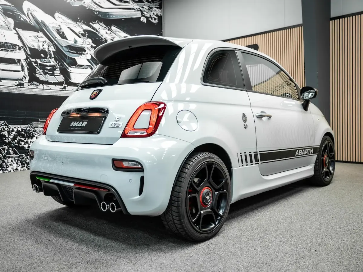 1.4 T-Jet 595 Pista | Record Monza uitlaatsysteem | Carplay | Carbon |