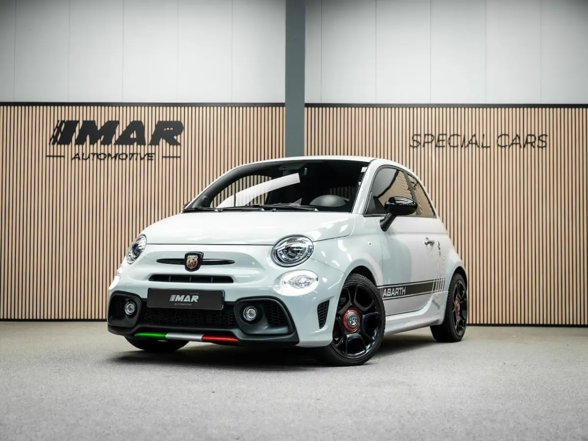 1.4 T-Jet 595 Pista | Record Monza uitlaatsysteem | Carplay | Carbon |