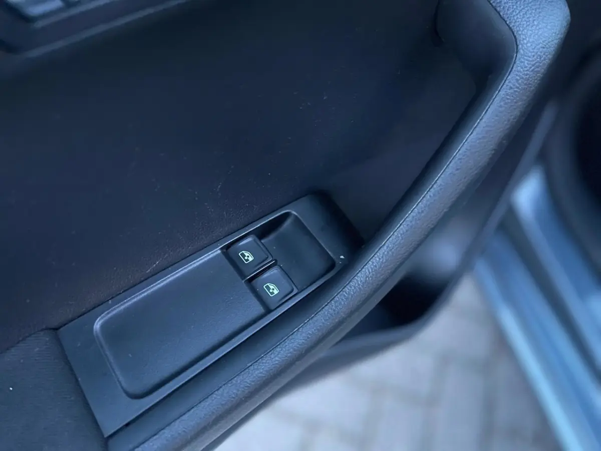 1.0 TSI Ambition | Climate | Navi | PDC | DAB+ | Carplay | Camera |