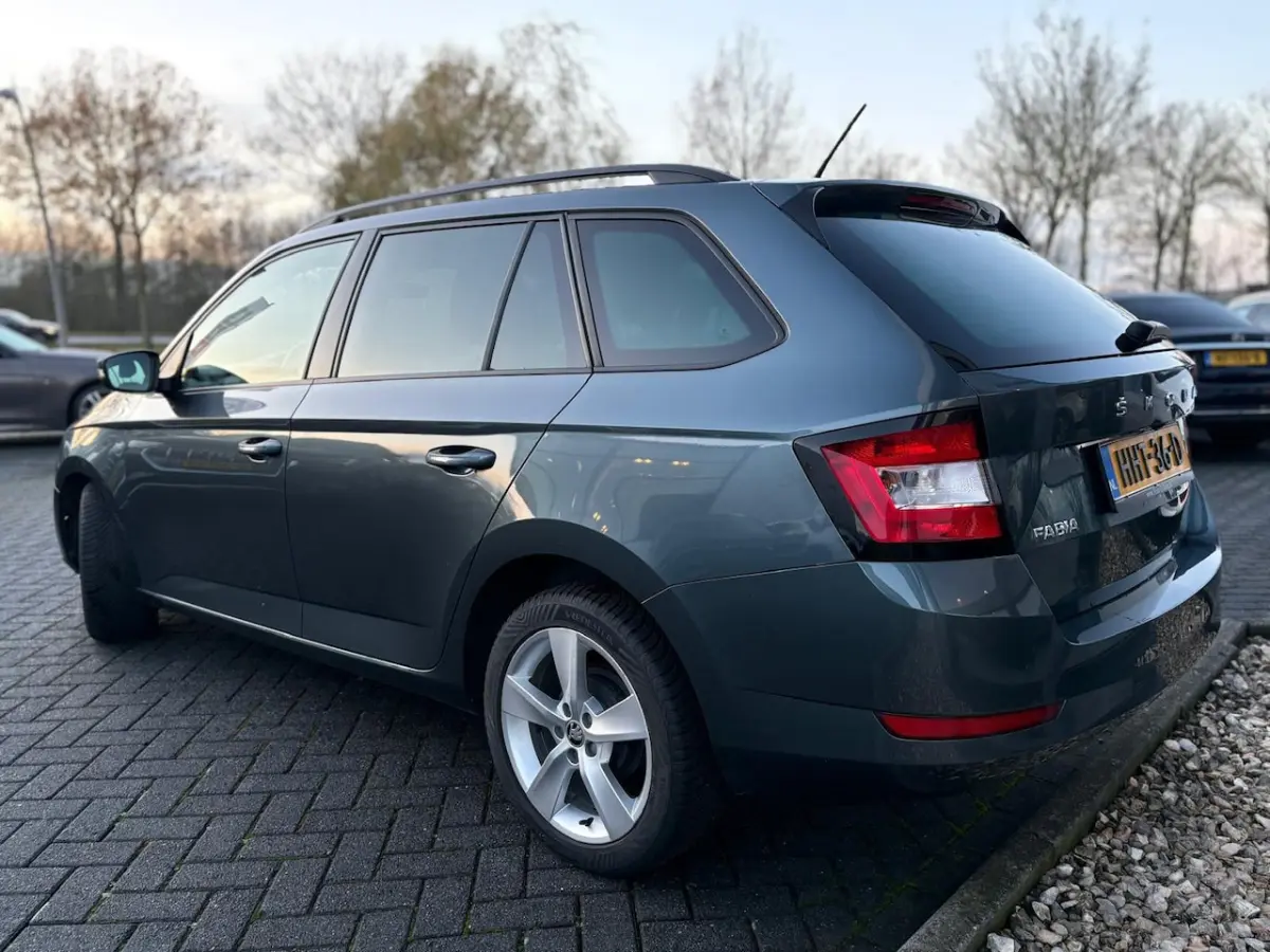 1.0 TSI Ambition | Climate | Navi | PDC | DAB+ | Carplay | Camera |