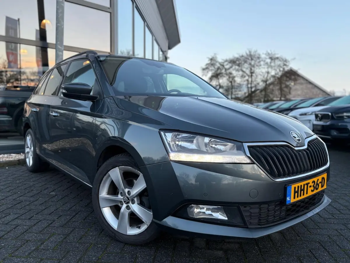 1.0 TSI Ambition | Climate | Navi | PDC | DAB+ | Carplay | Camera |