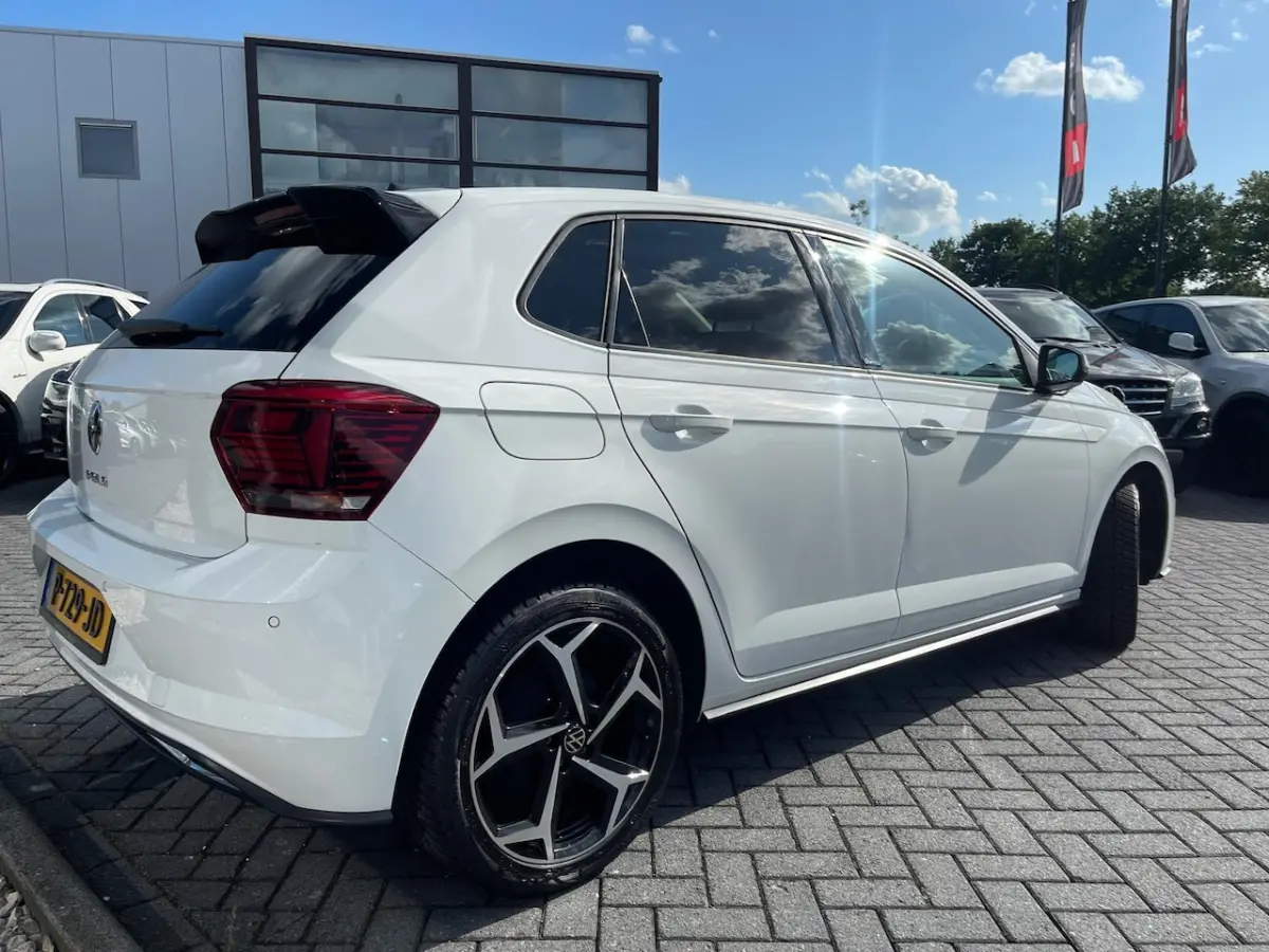 1.0 TSI Highline Business R | Automaat | Stoelverwarming | PDC | Navi | Cruise | Led | Cli