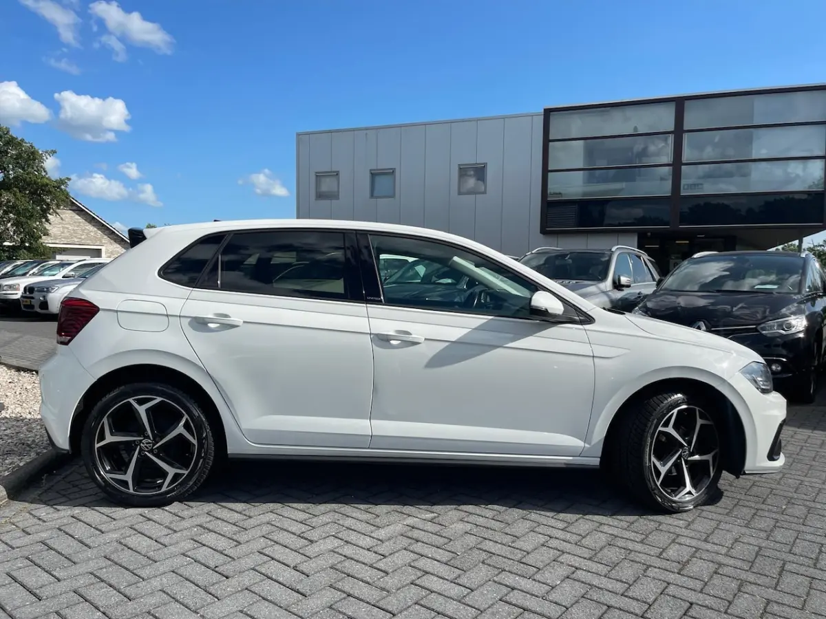 1.0 TSI Highline Business R | Automaat | Stoelverwarming | PDC | Navi | Cruise | Led | Cli