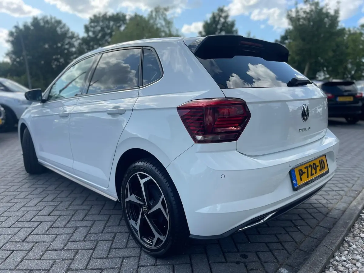 1.0 TSI Highline Business R | Automaat | Stoelverwarming | PDC | Navi | Cruise | Led | Cli