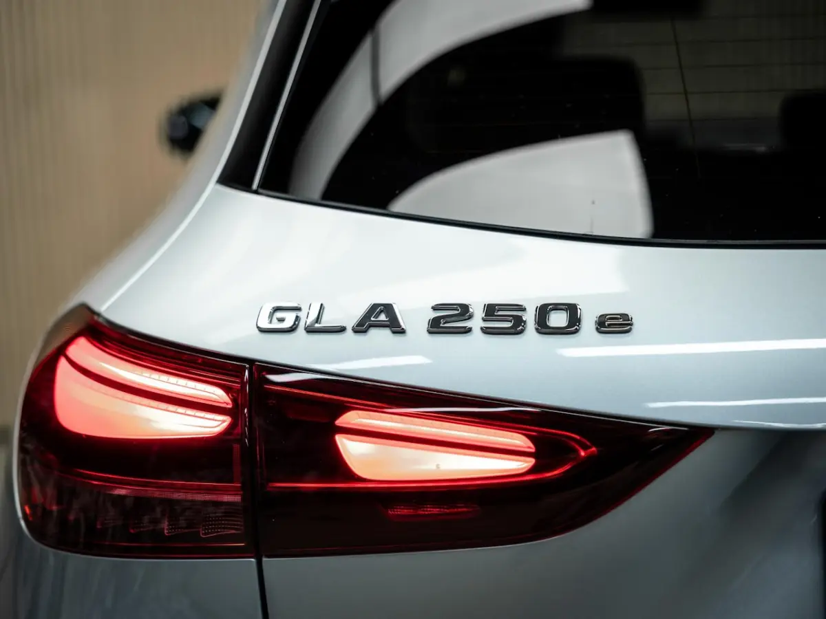 250 e Business Solution AMG | AMG uitgevoerd | Trekhaak | Pano | Stoelverwarming |