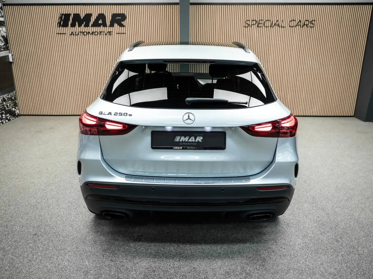 250 e Business Solution AMG | AMG uitgevoerd | Trekhaak | Pano | Stoelverwarming |