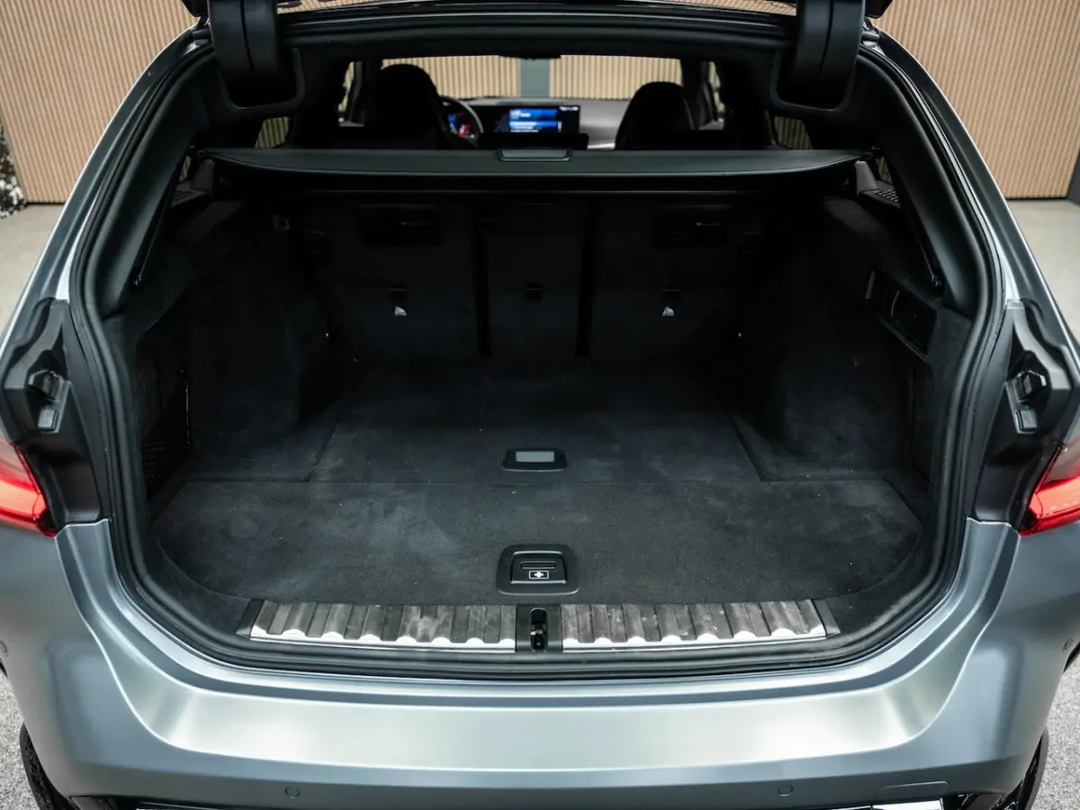 M3 xDrive Competition | Frozen Pure Grey II | WheelForce Velgen | Head-Up Display | Harman