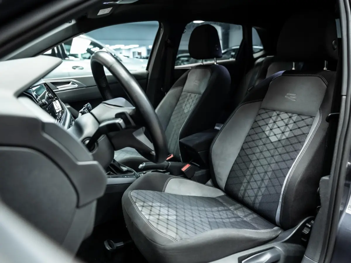 1.0 TSI R-Line Edition | DSG | 3x R-Line | Pano | Carplay | Cruise Control |